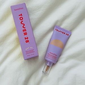 NIB Tower 28 SunnyDays tinted sunscreen in 15 Melrose